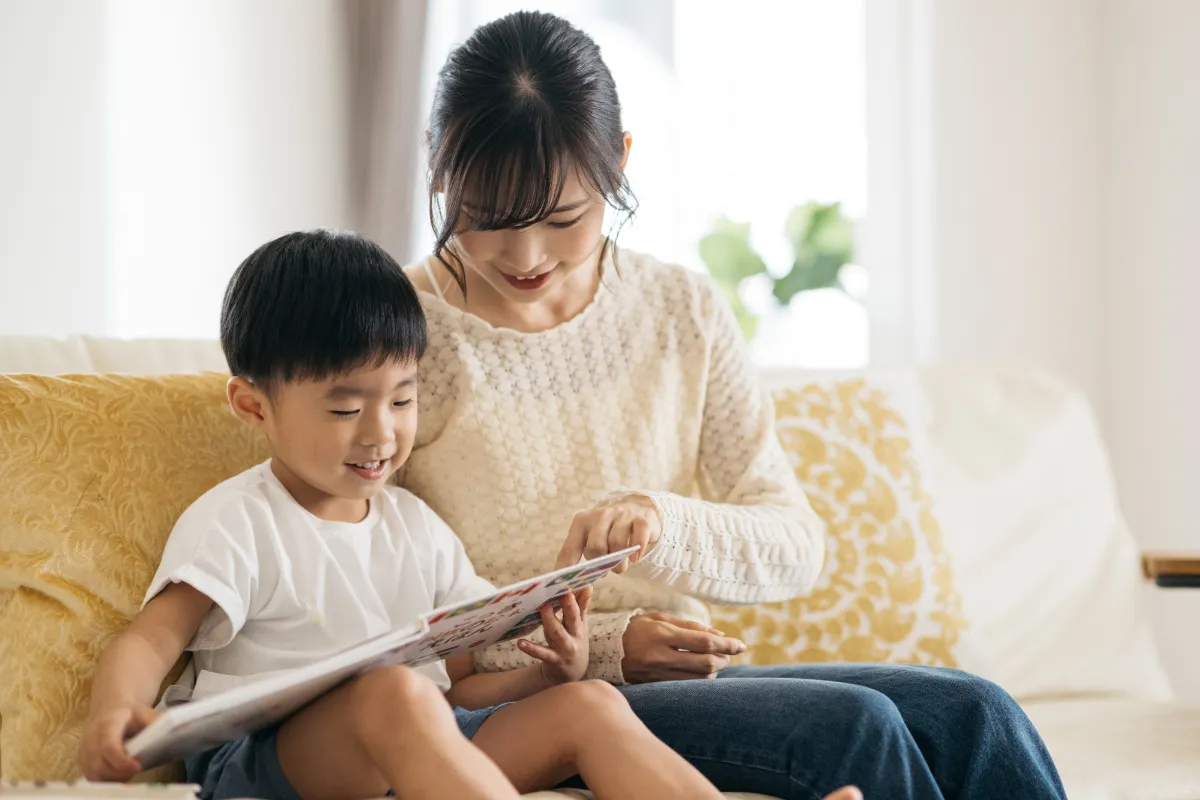 絵本の読み聞かせの効果、年齢別おすすめ絵本をご紹介！読み聞かせに必要な5つのポイント
